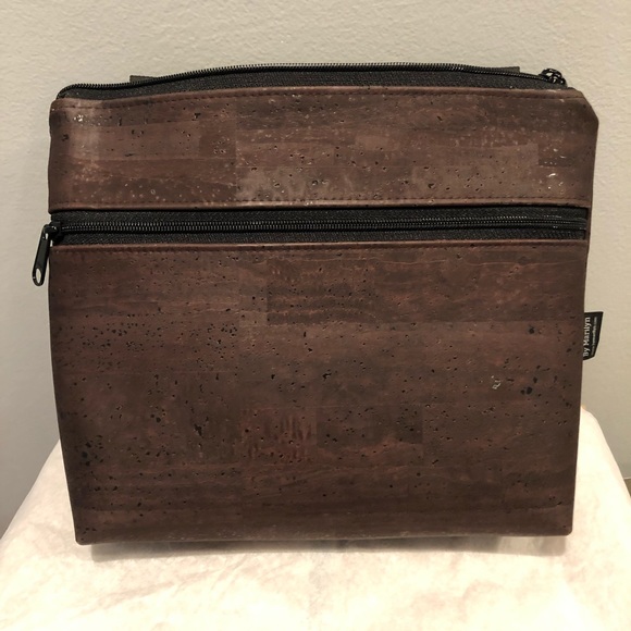 New!  Purse with adjustable shoulder strap - Picture 3 of 5